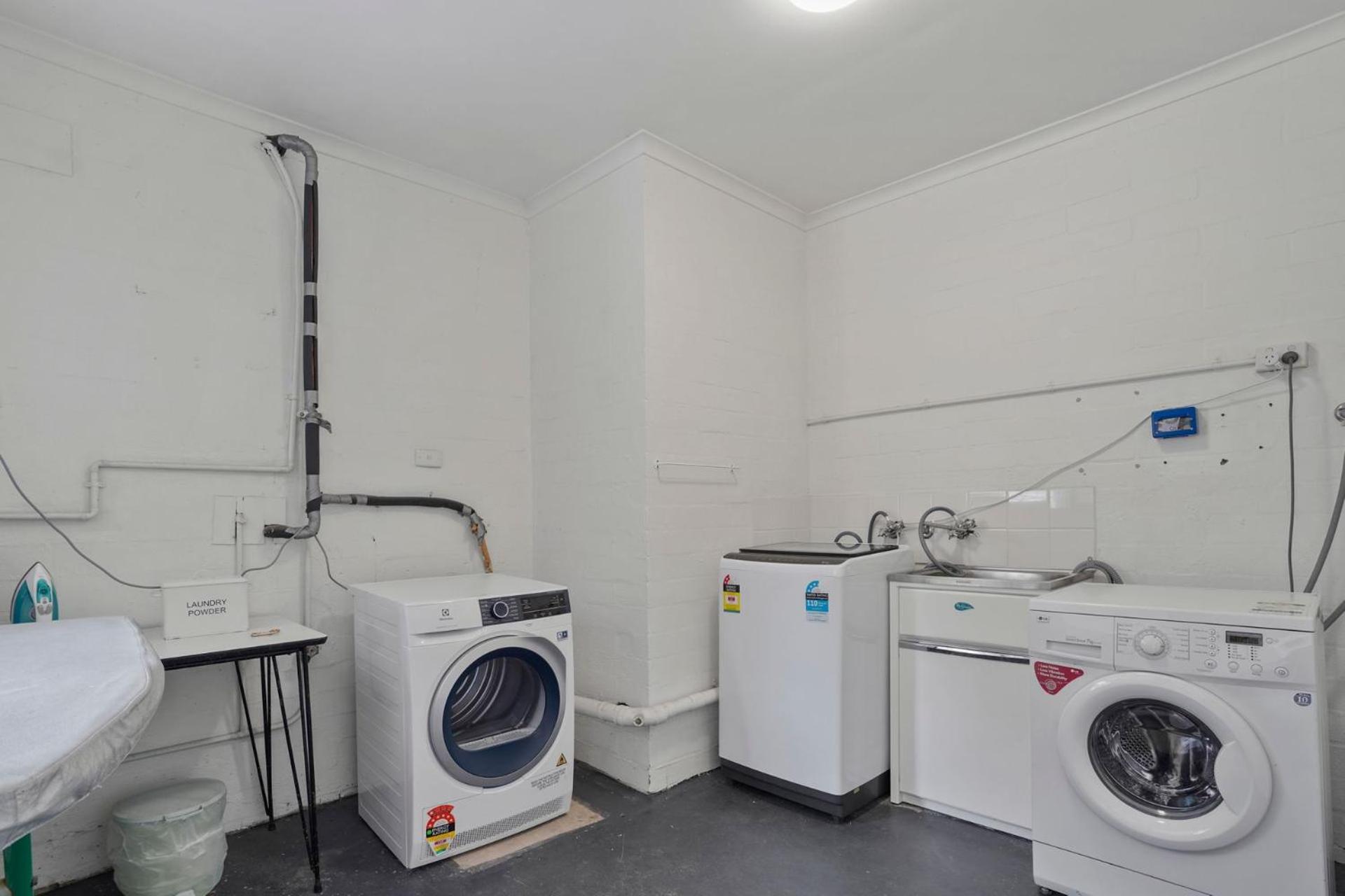 Eastern Unit 5 * Port Fairy
